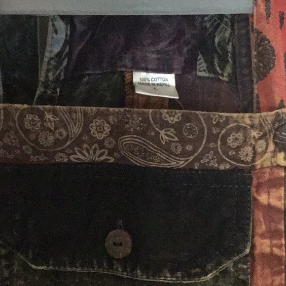 Funky overalls in patched material size L made in India - Picture 3 of 9